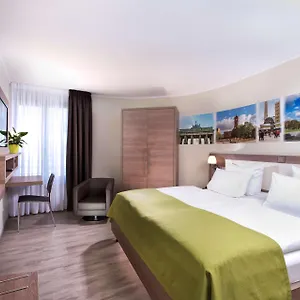 Western Kantstrasse 4* Berlin